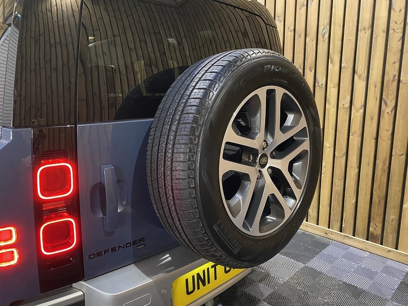 Used Land Rover Defender 110 2020 for sale - 76798822: Photo 21