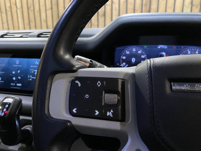 Used Land Rover Defender 110 2020 for sale - 76798822: Photo 26