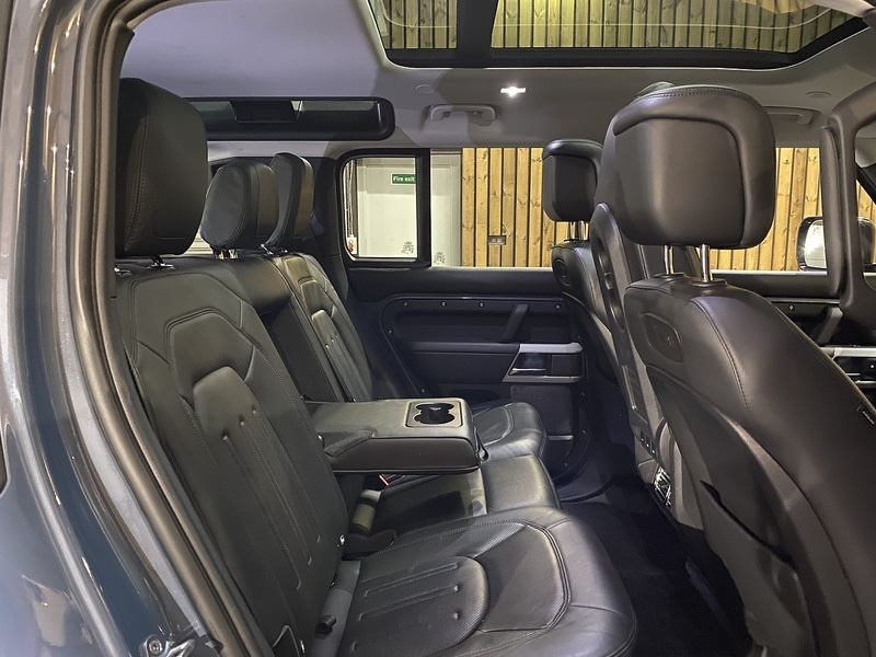 Used Land Rover Defender 110 2020 for sale - 76798822: Photo 50