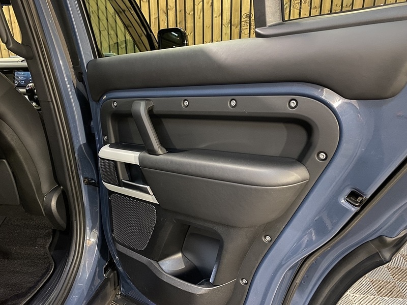 Used Land Rover Defender 110 2020 for sale - 76798822: Photo 54