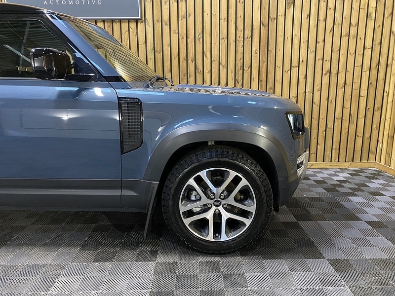 Used Land Rover Defender 110 2020 for sale - 76798822: Photo 64