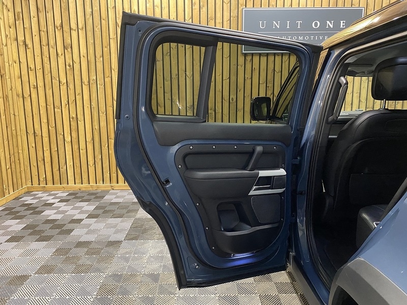 Used Land Rover Defender 110 2020 for sale - 76798822: Photo 81