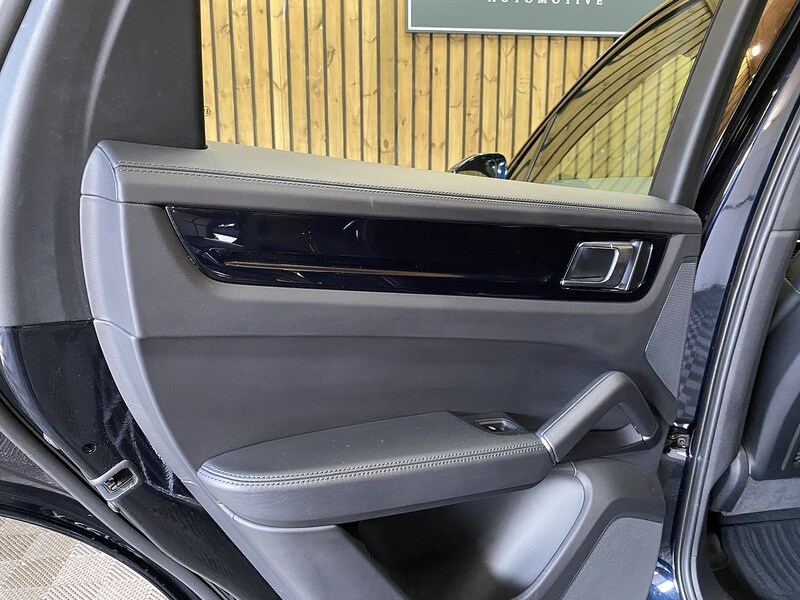 Used Porsche Cayenne 2022 for sale - 75593783: Photo 43