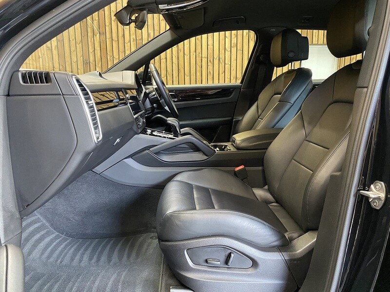 Used Porsche Cayenne 2022 for sale - 75593783: Photo 63