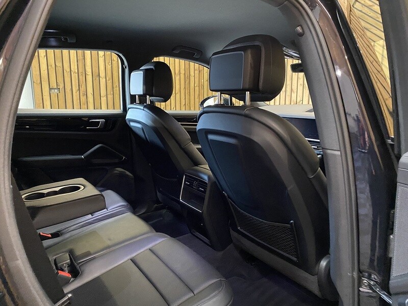 Used Porsche Cayenne 2022 for sale - 75593783: Photo 64