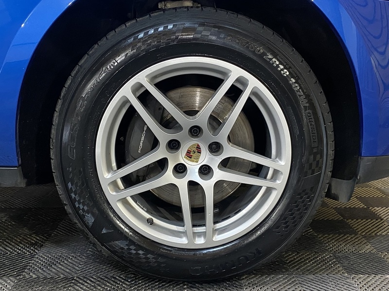 Used Porsche Macan 2020 for sale - 76069289: Photo 19