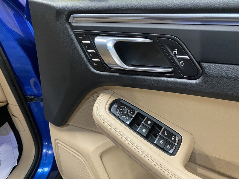 Used Porsche Macan 2020 for sale - 76069289: Photo 26