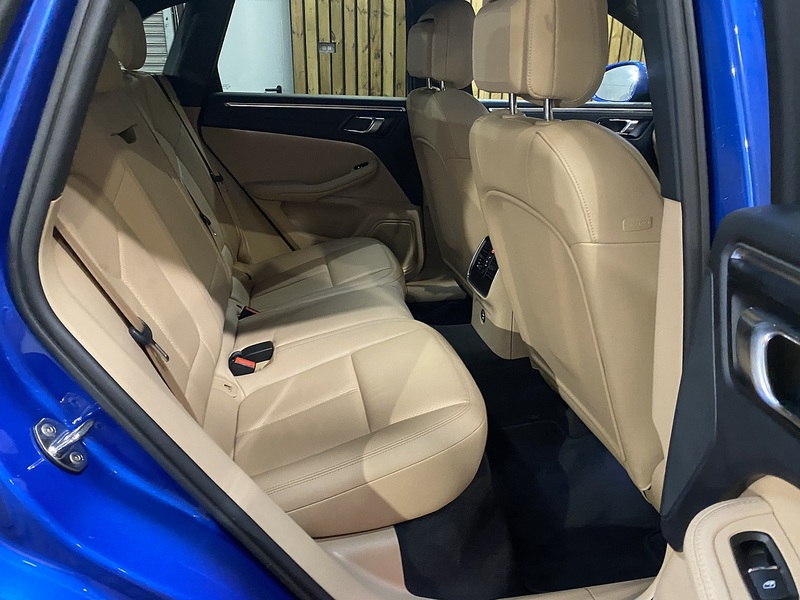 Used Porsche Macan 2020 for sale - 76069289: Photo 50