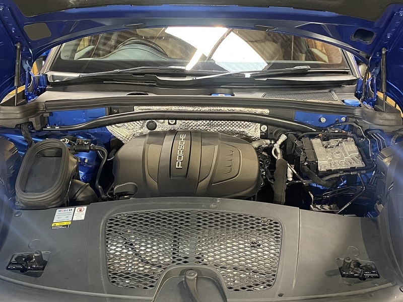 Used Porsche Macan 2020 for sale - 76069289: Photo 52