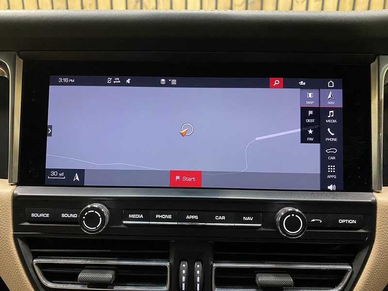 Used Porsche Macan 2020 for sale - 76069289: Photo 57