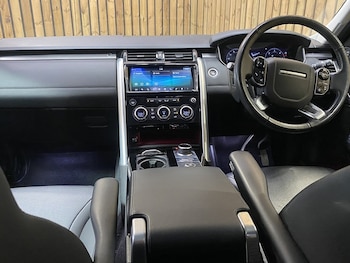 Used Land Rover Discovery 2020 for sale - 78031187: Photo