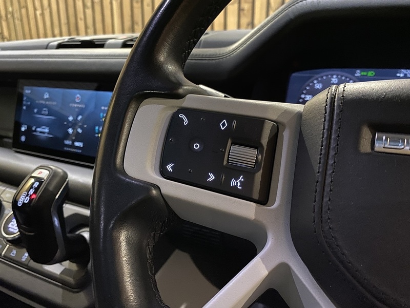 Used Land Rover Defender 110 2020 for sale - 77140229: Photo 27