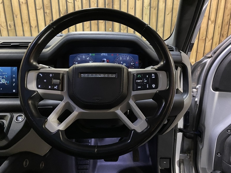 Used Land Rover Defender 110 2020 for sale - 77140229: Photo 28