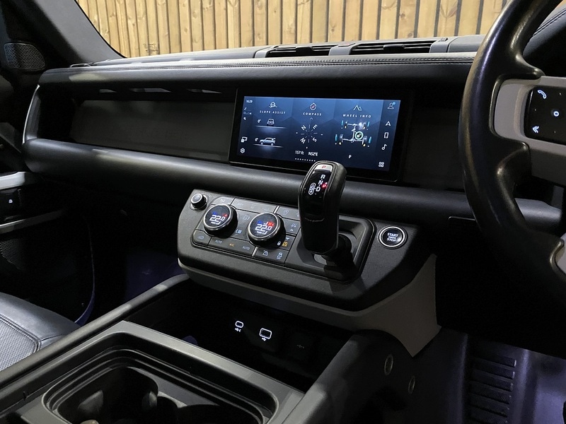 Used Land Rover Defender 110 2020 for sale - 77140229: Photo 38