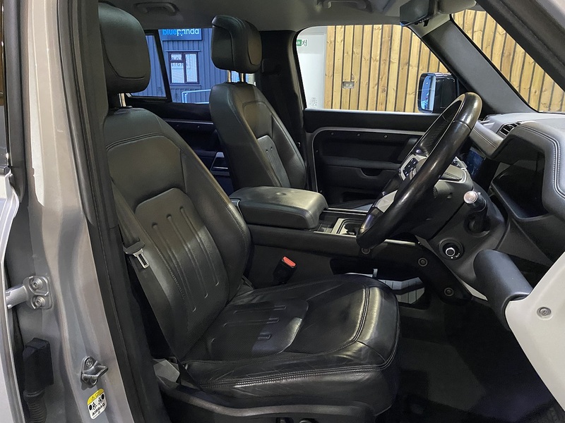 Used Land Rover Defender 110 2020 for sale - 77140229: Photo 40