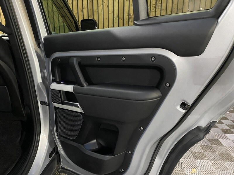 Used Land Rover Defender 110 2020 for sale - 77140229: Photo 59