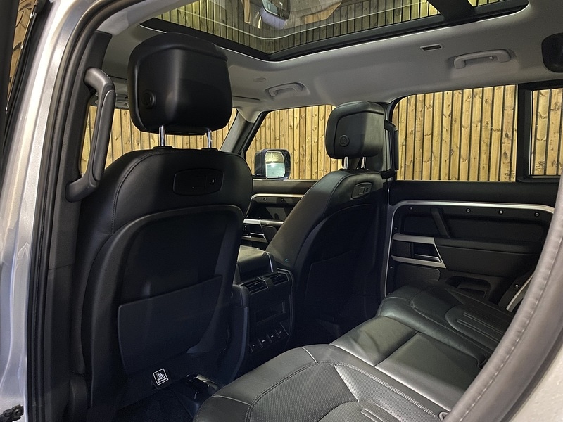 Used Land Rover Defender 110 2020 for sale - 77140229: Photo 72