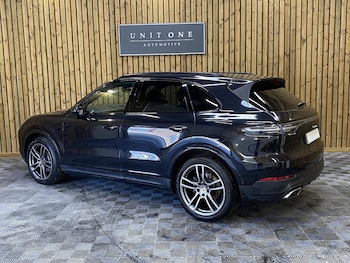 Used Porsche Cayenne 2019 for sale - 78390354: Photo