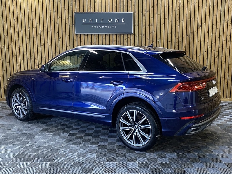 Used Audi Q8 2021 for sale - 76143683: Photo 2