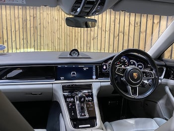 Used Porsche Panamera 2018 for sale - 77651186: Photo