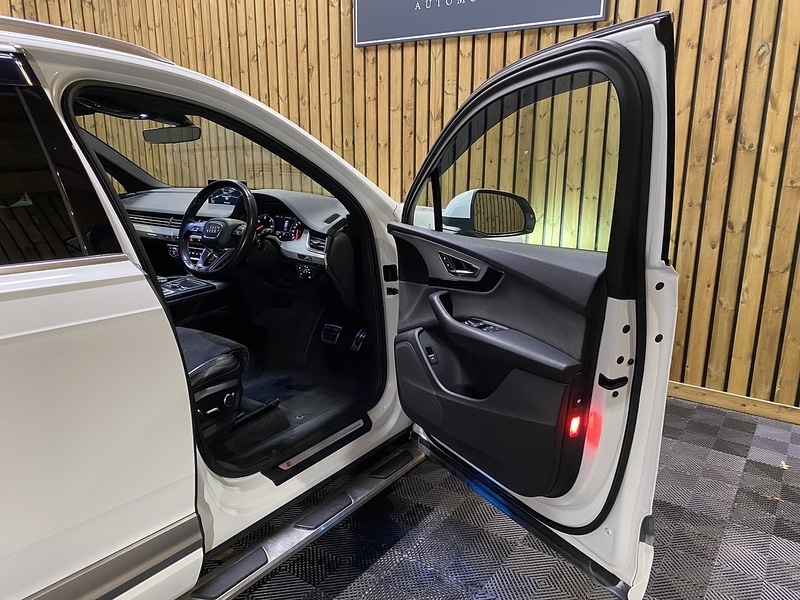 Used Audi Q7 2016 for sale - 77979812: Photo 47