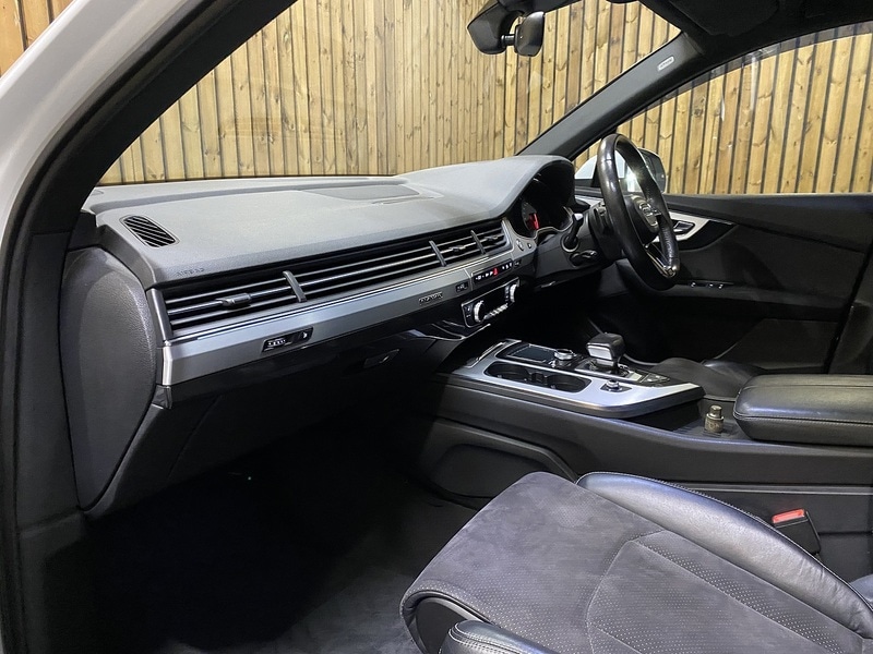Used Audi Q7 2016 for sale - 77979812: Photo 59