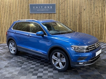 Used Volkswagen Tiguan 2017 for sale - 77276900: Photo