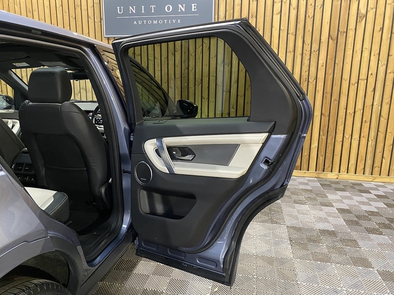 Used Land Rover Discovery Sport 2021 for sale - 76353024: Photo 46