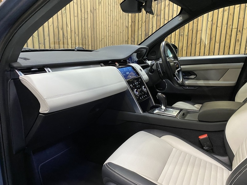 Used Land Rover Discovery Sport 2021 for sale - 76353024: Photo 54