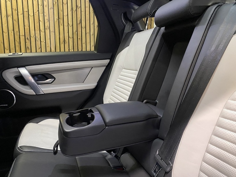 Used Land Rover Discovery Sport 2021 for sale - 76353024: Photo 65