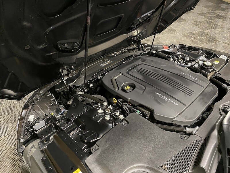 Used Jaguar F-Type 2022 for sale - 76686843: Photo 27