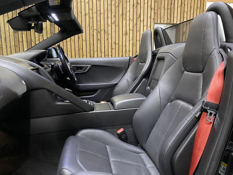 Used Jaguar F-Type 2022 for sale - 76686843: Photo 47