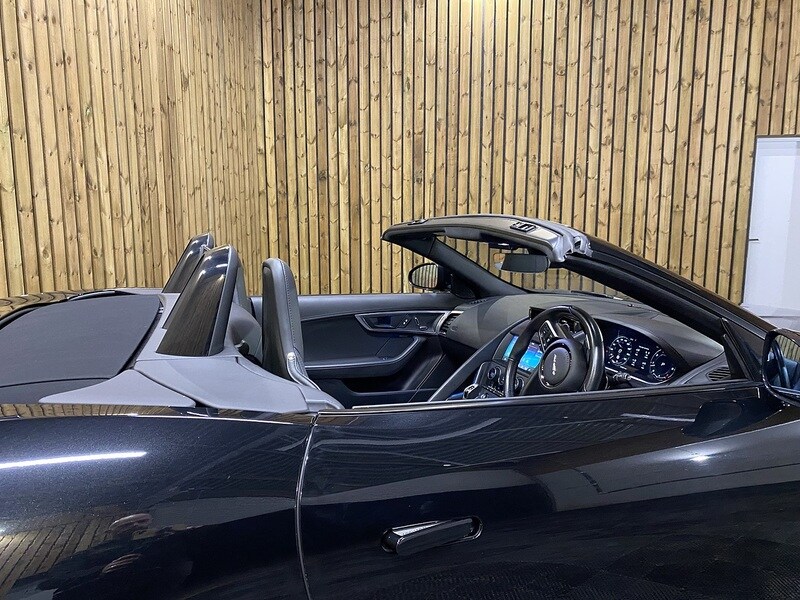 Used Jaguar F-Type 2022 for sale - 76686843: Photo 64