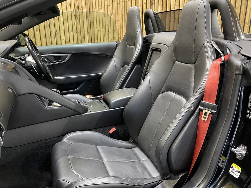 Used Jaguar F-Type 2022 for sale - 76686843: Photo 7