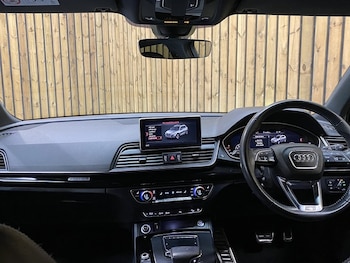 Used Audi Q5 2018 for sale - 78712743: Photo