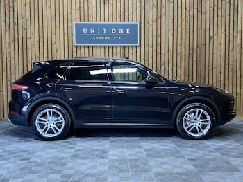 Used Porsche Cayenne 2018 for sale - 79450620: Photo