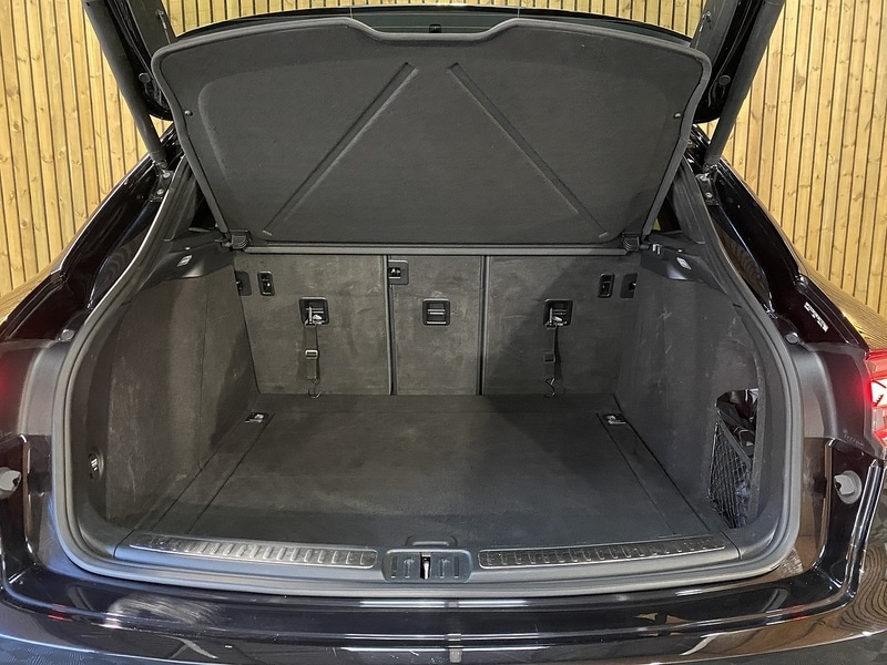 Used Porsche Macan 2020 for sale - 76505627: Photo 21