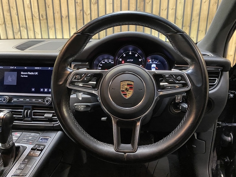 Used Porsche Macan 2020 for sale - 76505627: Photo 30