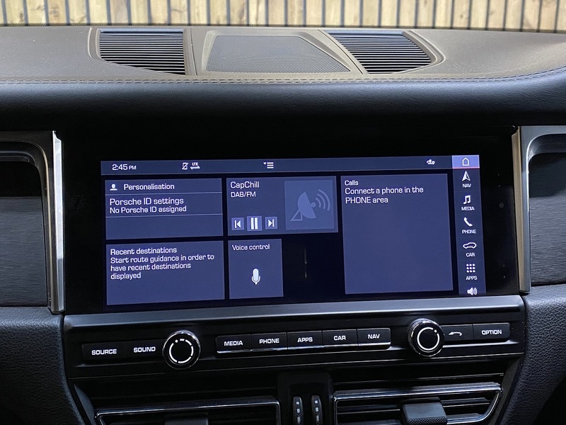 Used Porsche Macan 2020 for sale - 76505627: Photo 36