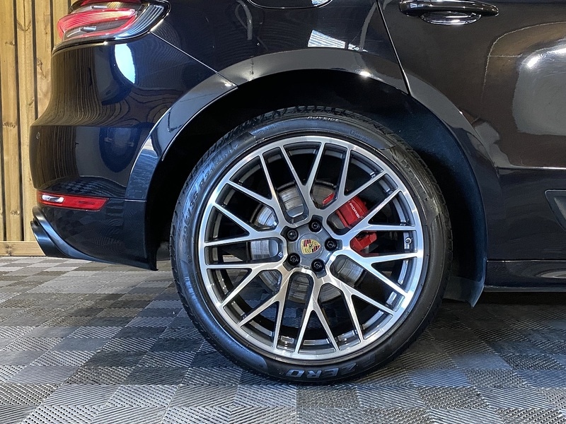 Used Porsche Macan 2020 for sale - 76505627: Photo 40