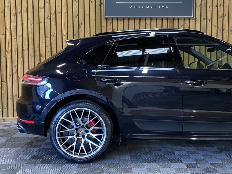 Used Porsche Macan 2020 for sale - 76505627: Photo 42