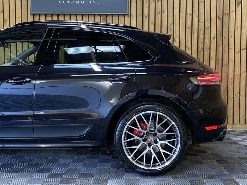 Used Porsche Macan 2020 for sale - 76505627: Photo 55