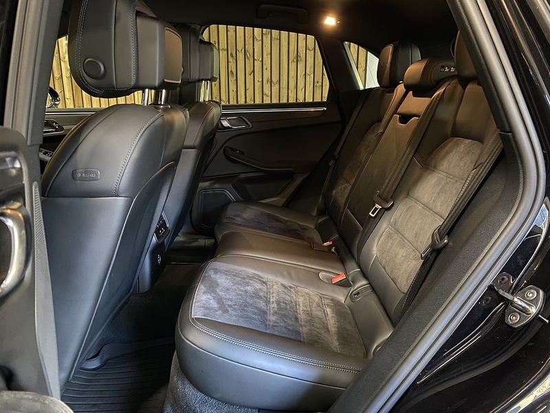 Used Porsche Macan 2020 for sale - 76505627: Photo 70