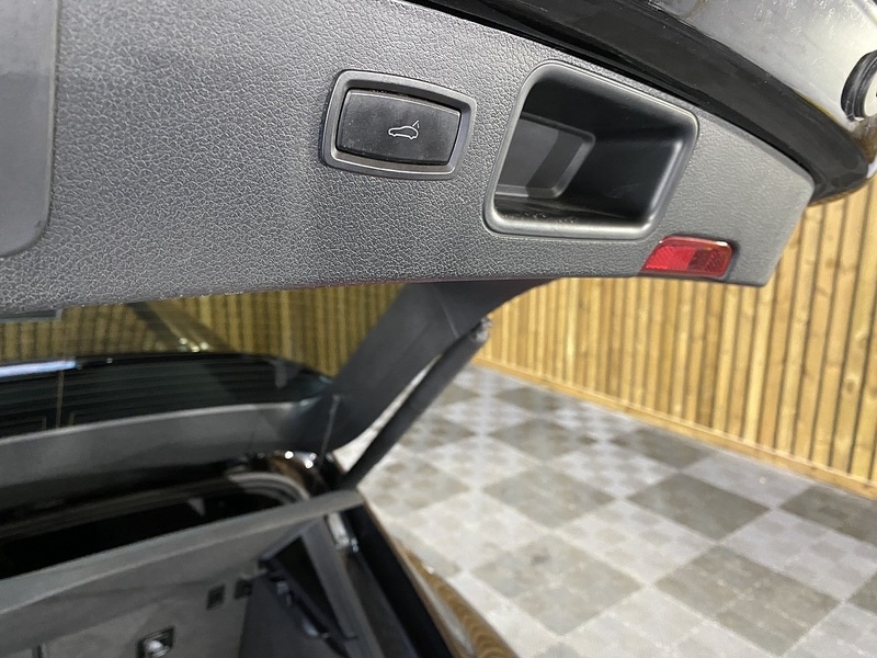 Used Porsche Macan 2020 for sale - 76505627: Photo 74