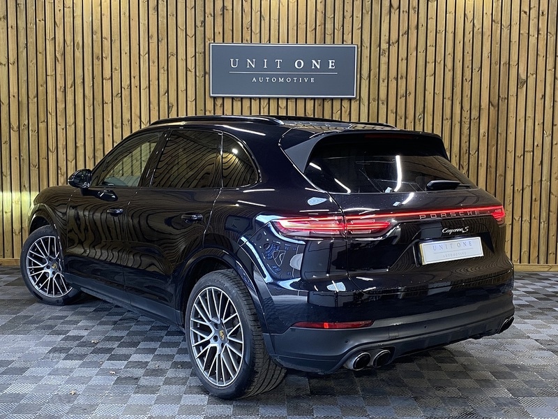 Used Porsche Cayenne 2018 for sale - 77543596: Photo 3