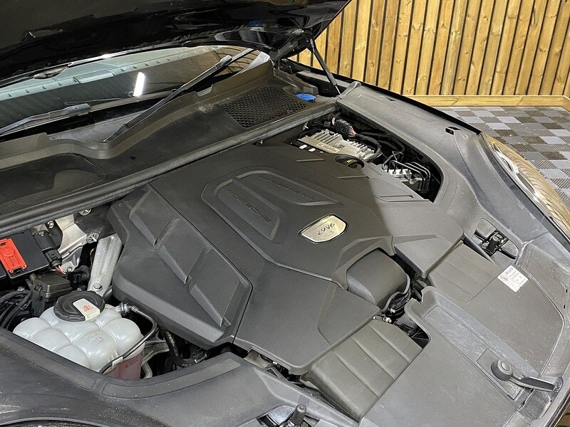 Used Porsche Cayenne 2018 for sale - 77543596: Photo 30