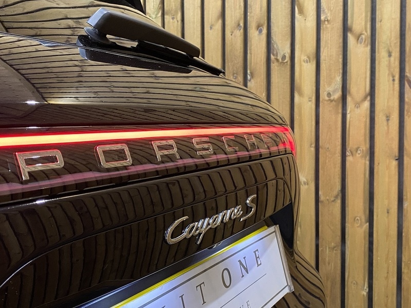 Used Porsche Cayenne 2018 for sale - 77543596: Photo 32