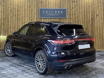 Used Porsche Cayenne 2018 for sale - 77543596: Photo