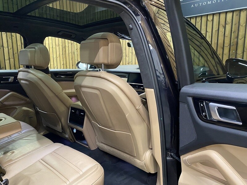 Used Porsche Cayenne 2018 for sale - 77543596: Photo 44