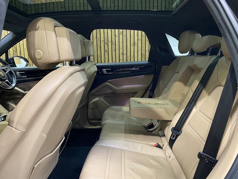 Used Porsche Cayenne 2018 for sale - 77543596: Photo 68